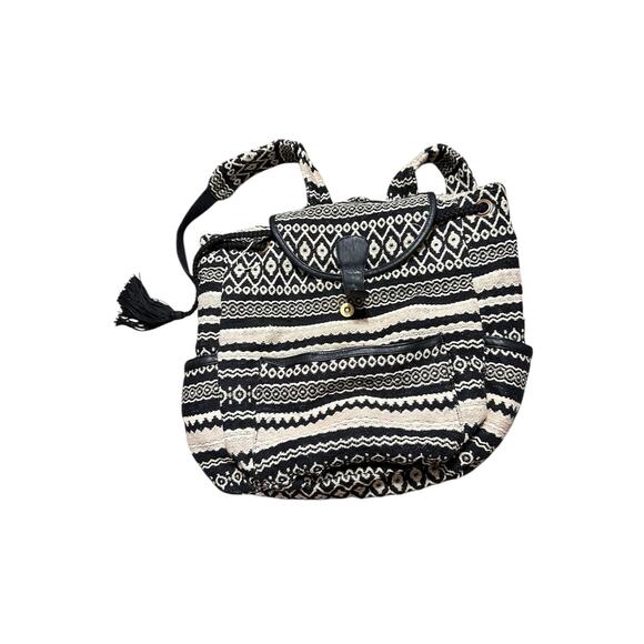 American Eagle Outfitters Handbags - American Eagle Black and Cream Tribal Print Backpack Purse